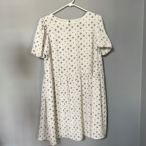 LOFT Womens Size 12 Cream with Geometric Shape Dress